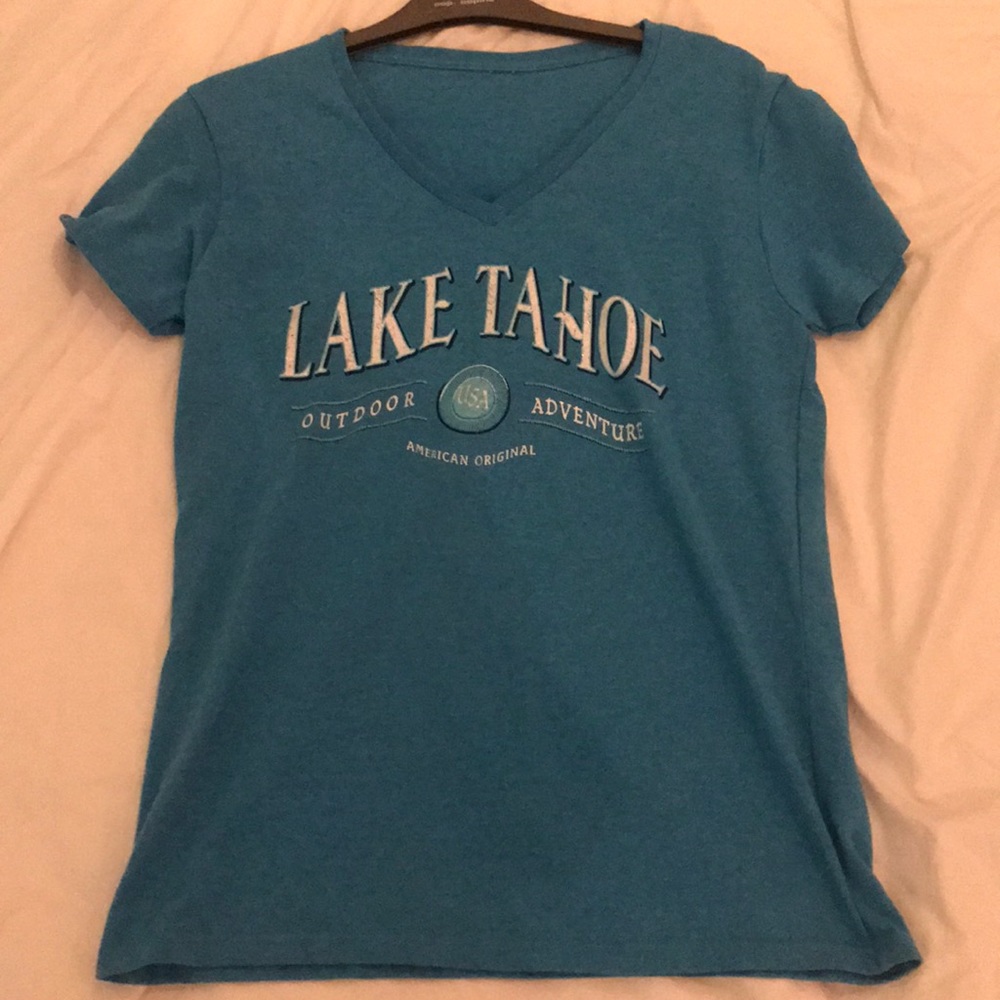 Lake Tahoe blue v-neck tshirt size small